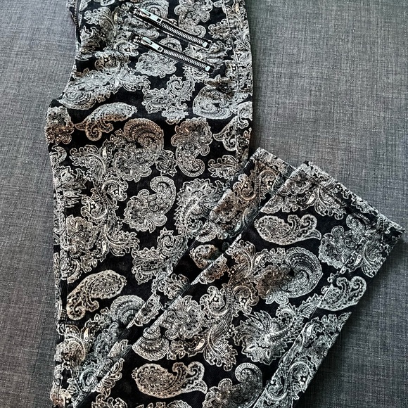 Scotch & Soda Black and Gray Paisley Women Jeggings - Picture 2 of 5